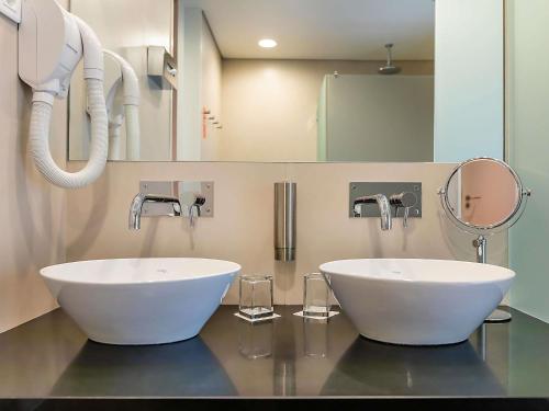 Suite del hotel Ibis Lisboa Parque Das Naçoes. Foto 6