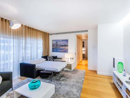 Suite del hotel Ibis Lisboa Parque Das Naçoes. Foto 8