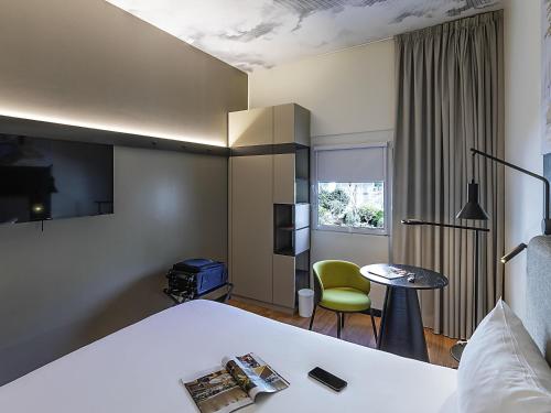 Habitación Doble Estándar del hotel Ibis Lisboa Parque Das Naçoes. Foto 4