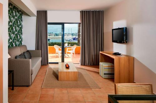 Apartamento Marina Beach de 1 dormitorio del hotel NH Marina Portimao Resort. Foto 3