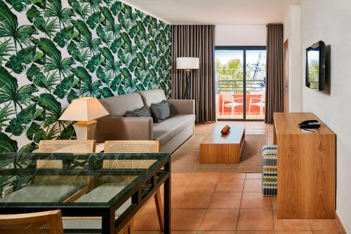 Apartamento 2 habitaciones del hotel NH Marina Portimao Resort. Foto 3