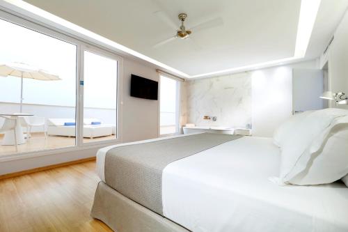 Suite Junior del hotel Talayot - Adults Only. Foto 9