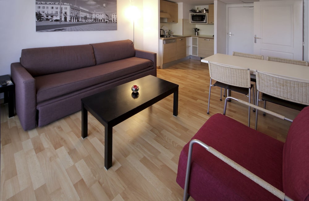 Apartamento de 1 dormitorio con vistas a la ciudad del hotel Adagio Nice Promenade Des Anglais. Foto 7