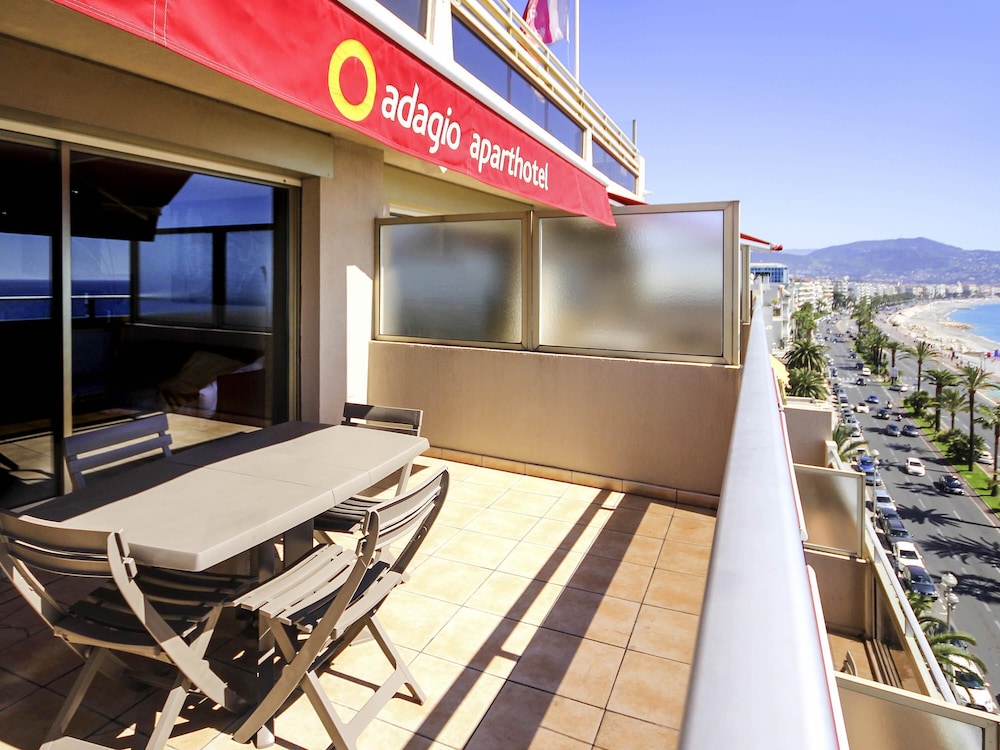 Apartamento de 1 dormitorio con vistas al mar del hotel Adagio Nice Promenade Des Anglais. Foto 3