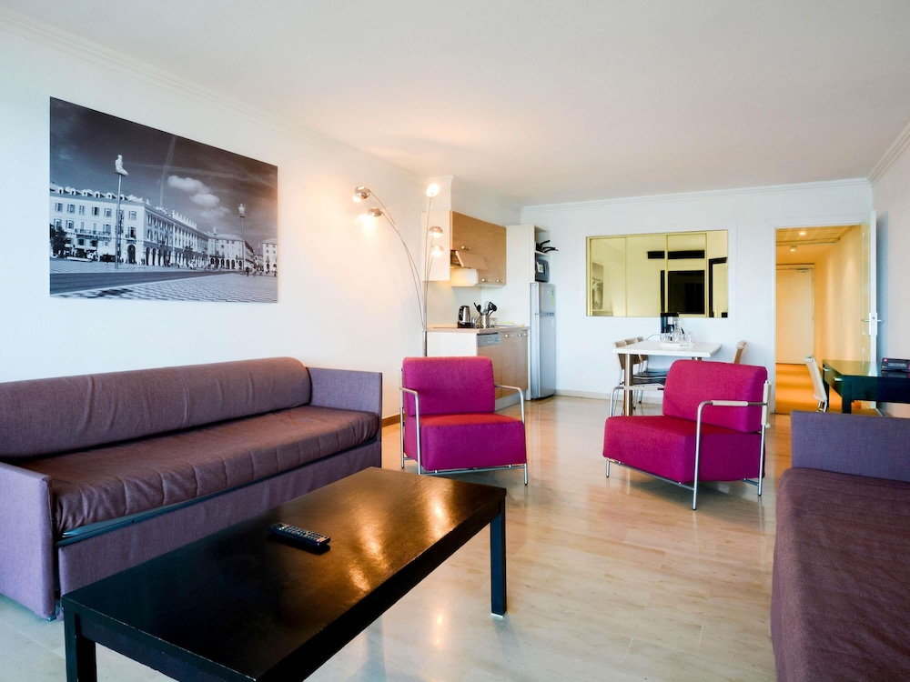Apartamento Vista Mar Balcón o Terraza 1 habitación Accesible Con Vistas Accesible (discapacidad auditiva) del hotel Adagio Nice Promenade Des Anglais. Foto 5