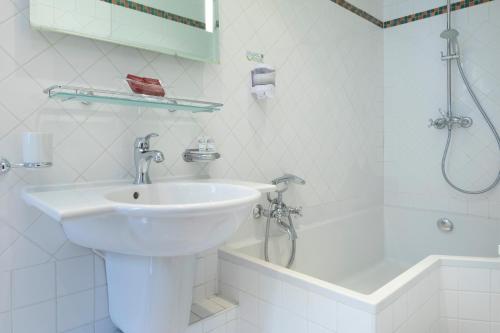 Habitación Doble Superior - 2 camas del hotel Elysees. Foto 4