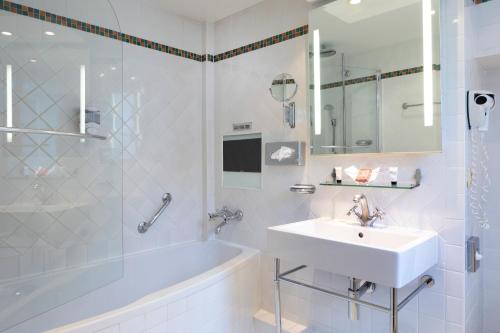 Habitación Doble Superior del hotel Elysees. Foto 7