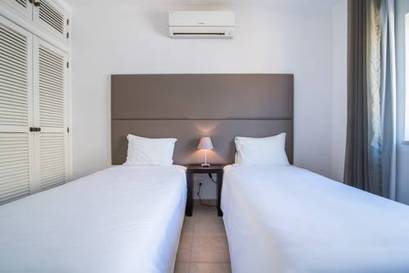 Apartamento Superior de 3 dormitorios del hotel Clube Vilarosa. Foto 4