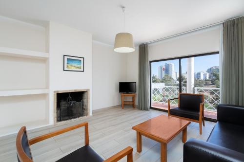 Apartamento Superior de 3 dormitorios del hotel Clube Vilarosa. Foto 8