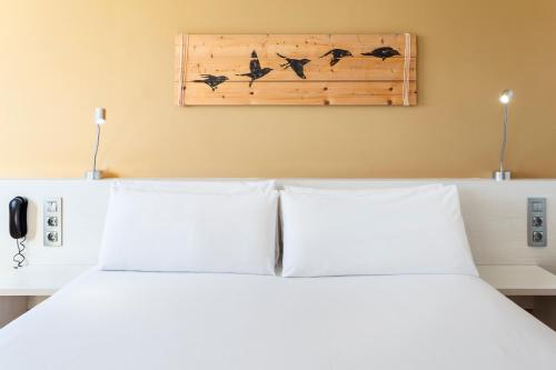 Habitación Doble del hotel B&B Barcelona Viladecans. Foto 1