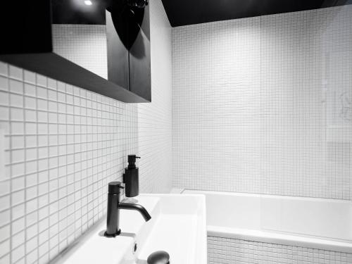 Habitación Doble - 2 camas del hotel French Theory. Foto 1