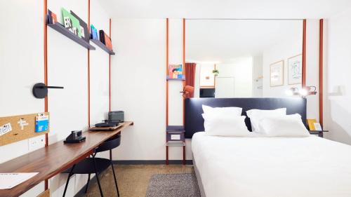 Habitación Doble Superior del hotel French Theory. Foto 5