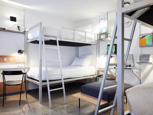 Habitación cuádruple del hotel French Theory. Foto 2