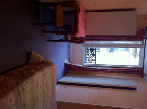 Double Room with Shower with shared toilets del hotel Des Arts. Foto 2