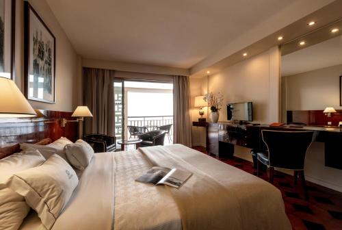 Habitación Doble Superior con balcón y vistas al mar - 2 camas del hotel Algarve Casino. Foto 1