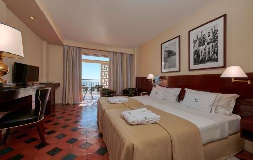 Habitación Doble Superior con balcón y vistas al mar - 2 camas del hotel Algarve Casino. Foto 5