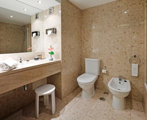 Habitación Familiar con balcón del hotel Algarve Casino