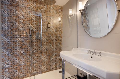 Habitación Doble Clásica del hotel Du Muguet. Foto 2