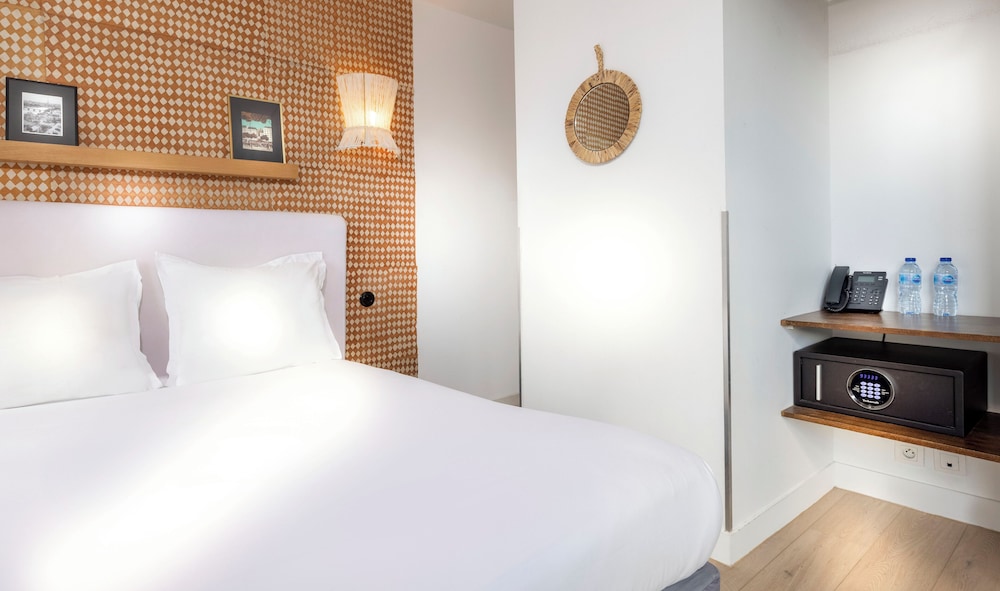 Habitación clásica doble del hotel Emile. Foto 1
