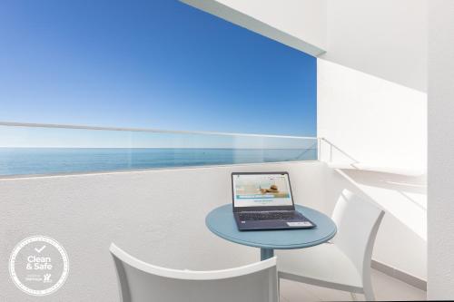 Habitación Individual con vistas al mar del hotel Dom Jose Beach. Foto 6