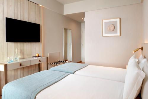 Habitación Doble con vistas al mar - Planta alta del hotel Dom Jose Beach. Foto 1