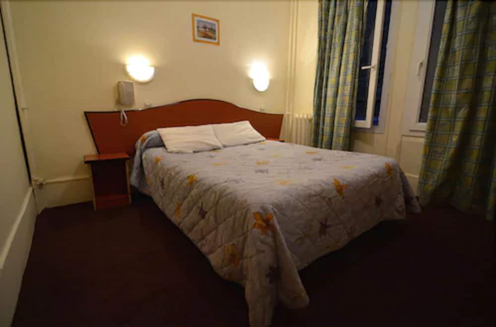 Habitación doble, baño compartido del hotel Montpellier. Foto 11