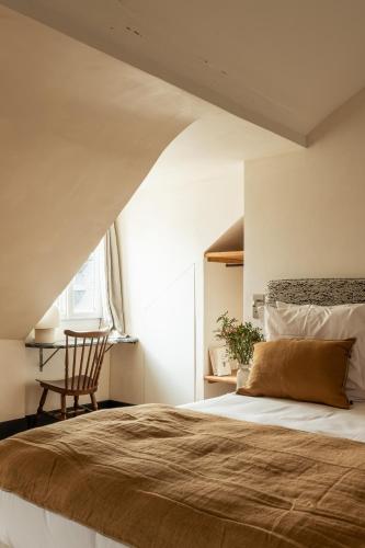 Habitación Triple de lujo del hotel de la Gaîté. Foto 11
