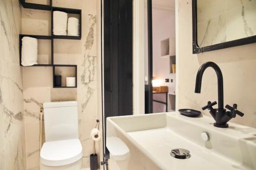 Habitación Superior Grande del hotel Madrigal. Foto 10