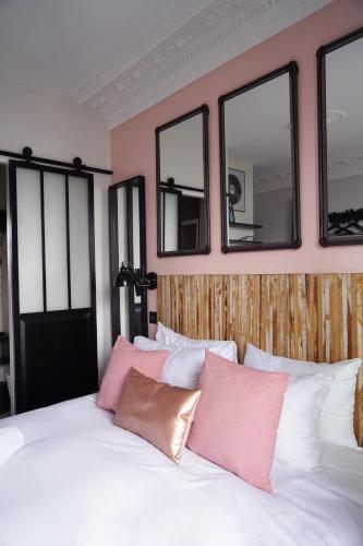 Classic Room with air conditioning del hotel Madrigal. Foto 7