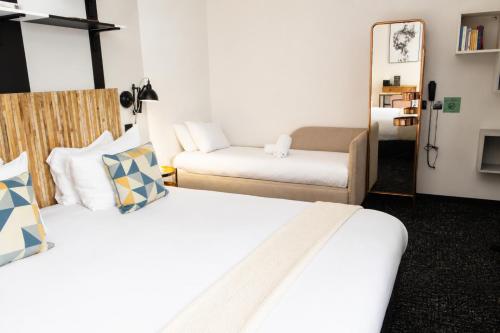 Habitación Superior Grande del hotel Madrigal. Foto 12