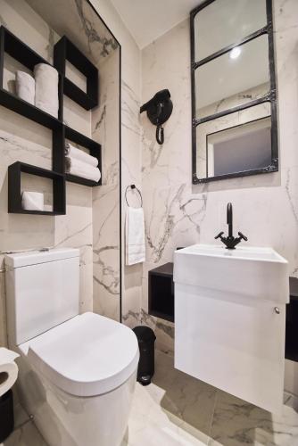 Habitación Clásica del hotel Madrigal. Foto 4