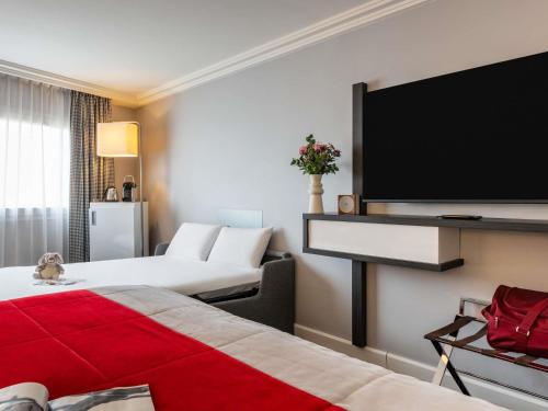 Privilege Room with One Double Bed and Sofa del hotel Mercure Paris CDG Airport and Convention. Foto 8