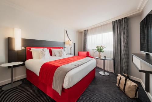 Suite with One Double Bed and One Double Sofa Bed del hotel Mercure Paris CDG Airport and Convention. Foto 8