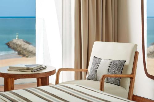 Habitación Doble Premium Puro Beach con vistas al mar - 1 o 2 camas del hotel Tivoli Marina Vilamoura. Foto 2