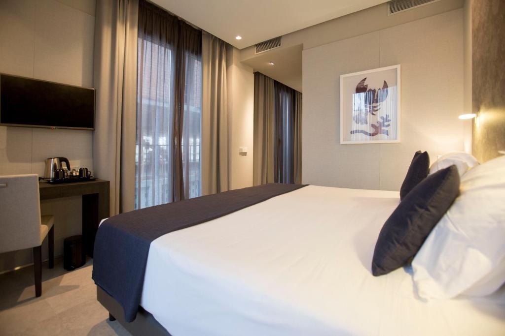 Habitación doble Parking incluido del hotel Vincci Mercat. Foto 5