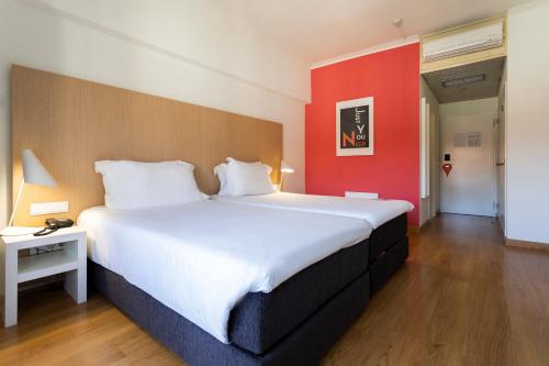 Habitación Doble - 2 camas del hotel Stay Coimbra Centro. Foto 3