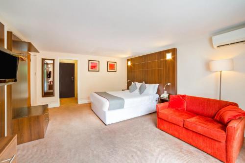 Standard family of 5 room del hotel Oyo The Bridge House. Foto 13