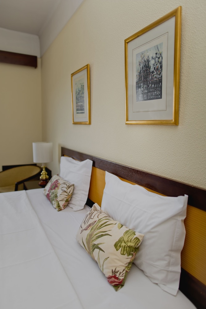 Habitación con 1 cama doble o 2 individuales del hotel D. Luís. Foto 4