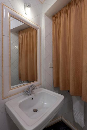 Habitación Romántica del hotel Astoria. Foto 2