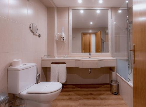 Habitación Doble Estándar - 2 camas del hotel Covilha Dona Maria Affiliated By Melia. Foto 13