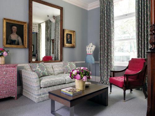 Habitación Doble con 1 cama con dosel del hotel Covent Garden Hotel, Firmdale Hotels. Foto 1