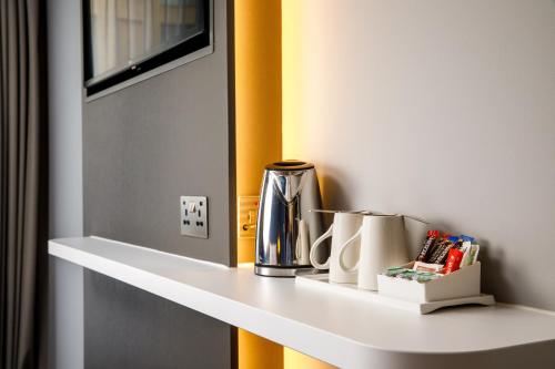 Standard Double Room with Sofa Bed and Free Hot Breakfast del hotel Holiday Inn Express Londres - ExCeL. Foto 5