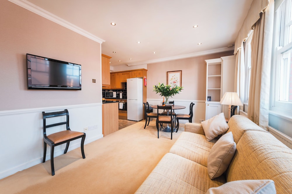 Apartamento estándar, 2 habitaciones, cocina (grande) del hotel No 1 The Mansion Apartments By Mansley. Foto 4