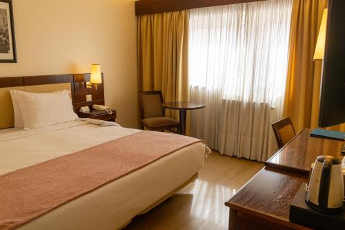 Habitación Familiar (2 adultos + 2 niños de hasta 12 años) del hotel Sao Jose. Foto 9