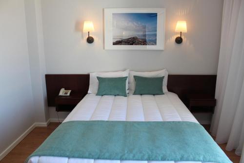 Habitación Doble Básica del hotel Costa De Prata 2 and Spa. Foto 5