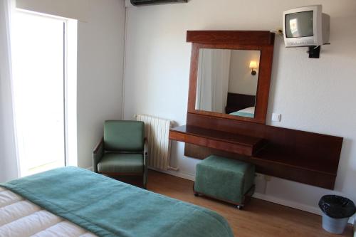 Habitación Doble Básica del hotel Costa De Prata 2 and Spa. Foto 3