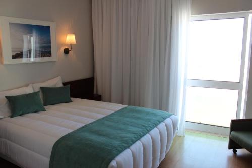 Habitación Doble Básica del hotel Costa De Prata 2 and Spa. Foto 4