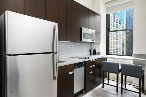 Apartamento Estudio Maiden Manhattan con 2 camas grandes del hotel Residence Inn by Marriott New York Downtown Manhattan/World Trade Center Area. Foto 2