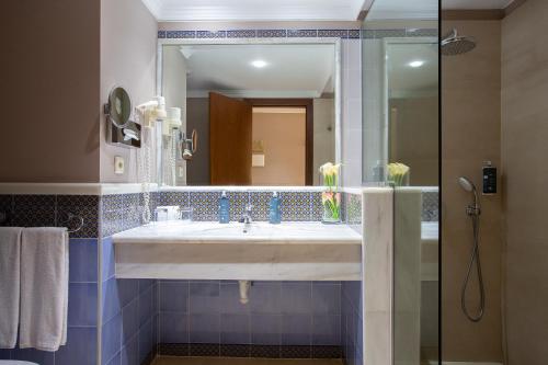 Habitación Doble Económica del hotel Hipotels Natura Palace - Adults Only. Foto 2