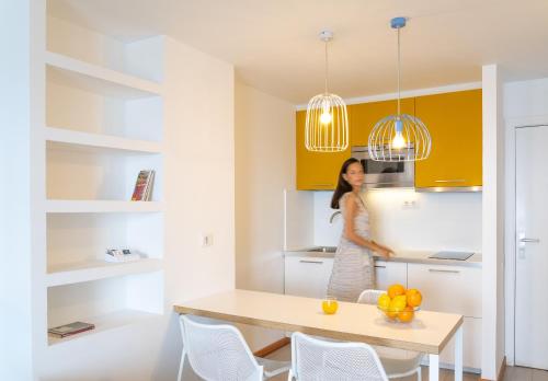 Apartamento de 1 dormitorio con vistas al mar del hotel Buganvilla. Foto 2